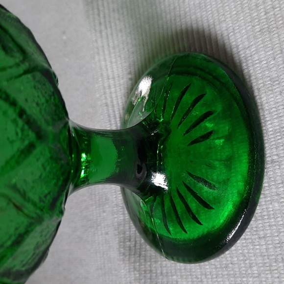 Vintage 1960s Harlequin Pattern Emerald Green Pressed Glass Pedestal Compote - Picture 5 of 6